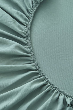 Комплект постельных принадлежностей, простыня на резинке Борт 25 + 2 наволочки 50*70 изумруд