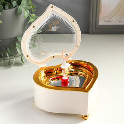 Шкатулка музыкальная механическая Белое сердце с балериной, 7?13?11.5 см