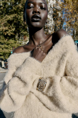 RIGID CONTRAST SEQUIN BRACELET