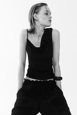 Top asim?trico drapeado - H&m фото 4