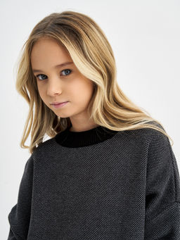 Черный джемпер для мальчика