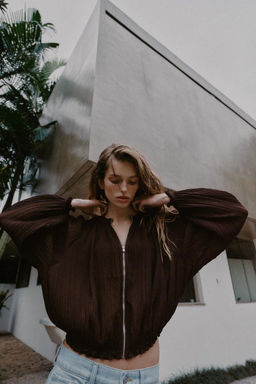 PLEATED ORGANZA JACKET - Zara фото 2