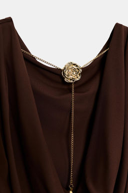 OPEN BACK DRESS WITH CHAIN DETAIL - Zara фото 9