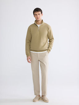 Dik Yaka Erkek Sweatshirt