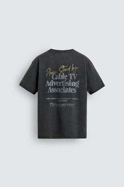CAMISETA LAVADA TEXTOS CONTRASTE / Gris claro