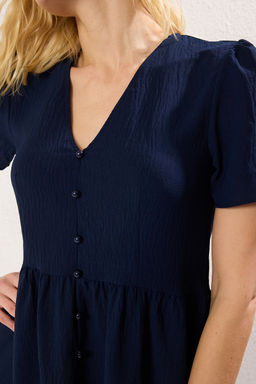 Lacivert Duz Etegi Belden Ac?lan Dugme Detayl? Mini Dokuma Elbise TWOSS25EL00401