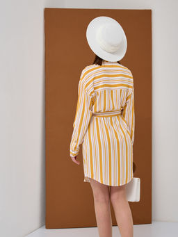 Платье-рубашка оверсайз из однотонного штапеля