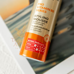 Мусс для Укладки и Объема с Пантенолом LOLANE
130 мл