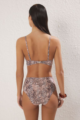 TRENDYOLMILLA Siyah Ucgen Yuksek Bel Regular Bikini Tak?m? TBESS25BT00170  фото 4