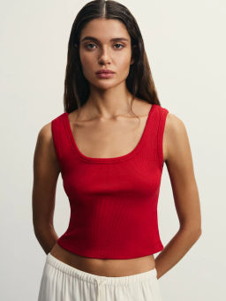 Укороченный топ в рубчик / Zarina