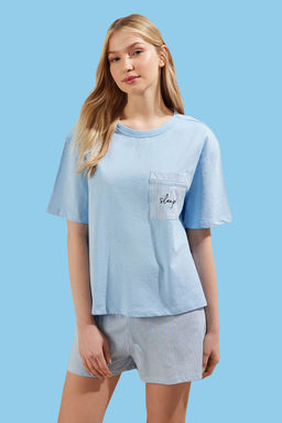 Trendyolmilla Mavi %100 Pamuklu Cizgili Sloganl? Sortlu Orme Pijama Tak?m? THMSS25PT00180