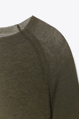 EXTRA-FINE KNIT TOP