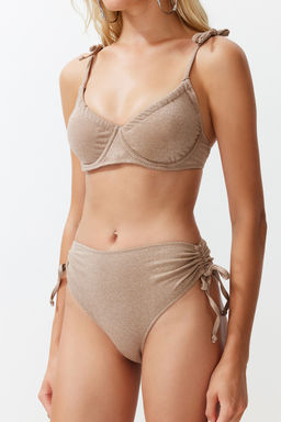 TRENDYOLMILLA Lacivert Balkonet Baglamal? Simli Yuksek Bel Hipster Bikini Tak?m? TBESS24BT00136 фото 19