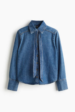 Blusa denim con lazada