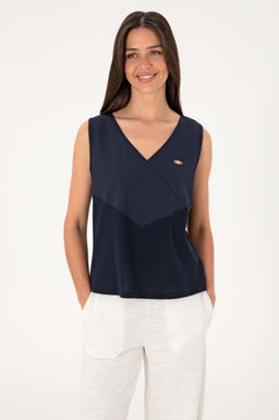 Kad_n Lacivert Ti__rt Sepette S_rpriz _ndirim