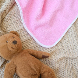 Полотенце уголок махровое Крошка Я 85х85 см, цвет розовый, 100% хлопок, 340 г/м2  фото 3