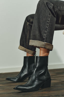 LEATHER COWBOY ANKLE BOOTS WITH TOPSTITCHING - Zara фото 2
