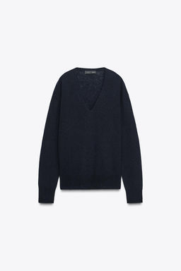 100% EXTRA-SOFT WOOL V-NECK SWEATER