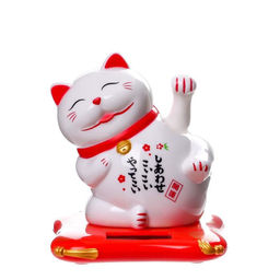 Маятник настольный антистресс «Манэки-нэко белый на подушке», пластик, от солнечной батареи, 6.5×7.5×7 см