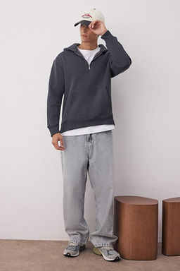Antrasit Oversize/Geni_ Kesim Fermuarl_ Kap__onlu __i Polarl_ Basic Sweatshirt TMNAW25SW00050