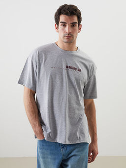 Bisiklet Yaka Bask?l? Penye Erkek Ti??rt