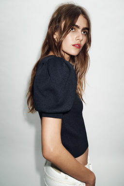 KNIT JUMPER WITH HEART CUT-OUT - Zara фото 10