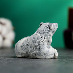 Фигурка «Девочка с медведем», 4 см