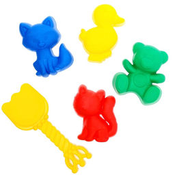 Цена за 2 шт. Набор игрушек для песочницы: 4 формочки, совок с короной, МИКС