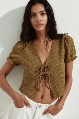 Top arrugado con lazada doble - H&m фото 7