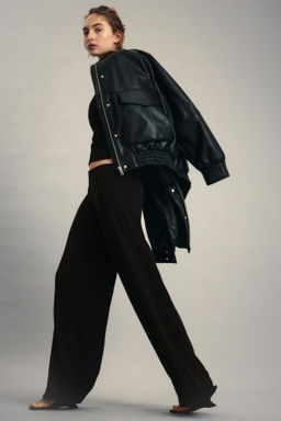 Pantal?n efecto arrugado con cintura el?stica - H&m фото 6