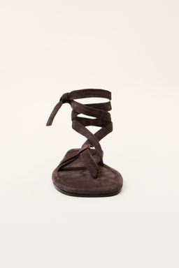 LIMITED EDITION FLAT LEATHER STRAPPY SANDALS - Zara фото 5