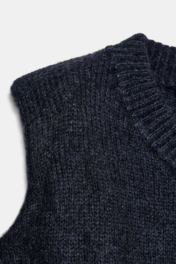 WOOL AND ALPACA WAISTCOAT WITH SHOULDER PADS