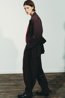 PLEATED TROUSERS WITH BUTTON HEM - Zara фото 5
