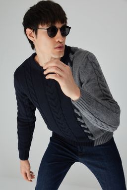 TRENDYOL MAN Limited Edition Antrasit Slim Fit Yunlu Bisiklet Yaka Sac Orgu Triko Kazak TMNAW22KZ2079