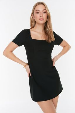 Siyah A Kesim Kare Yaka Super Mini Dokuma Elbise TWOSS22EL00015