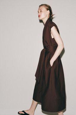 VESTIDO POPEL?N PLIEGUES ZW COLLECTION / Marr?n