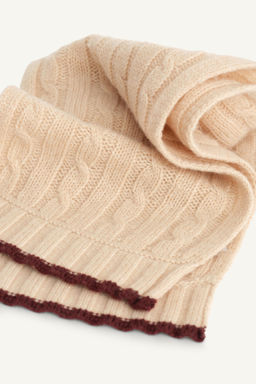LIMITED EDITION CABLE KNIT WOOL SCARF