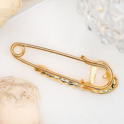 Булавка «Сердце», 3.5 см, белая в золоте