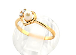 Кольцо с позолотой из жемчуга "Сердечко", размер 16