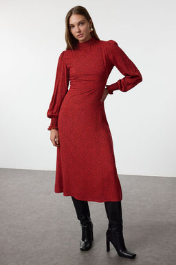 Trendyolmilla Bordo Belden Ac?lan Puantiyeli Midi Dokuma Elbise TWOAW25EL00369