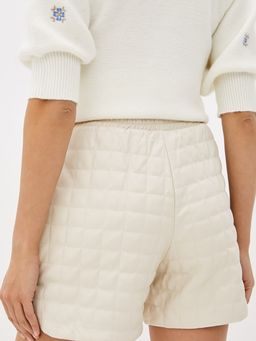 Белые стеганые шорты - Incity фото 5