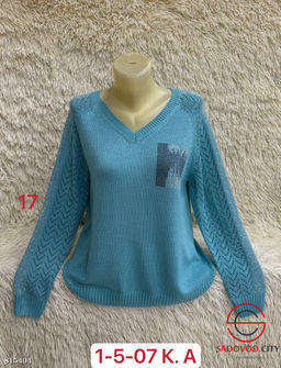 Свитер женский со стразами