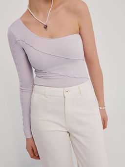 CONTE Боди на одно плечо из полотна в рубчик с декоративными швами LBD 2627 lavender - Conte elegant фото 3