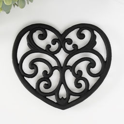 Фигурка чугун, подставка под горячее «Ажурное сердце», 16×17×1.5 см