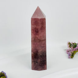 Кристалл из Клубничного кварца