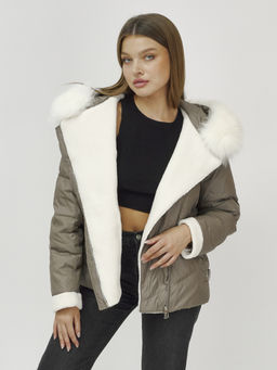 Куртка зимняя женская косуха с мехом и овчиной коричневого цвета 389_1K