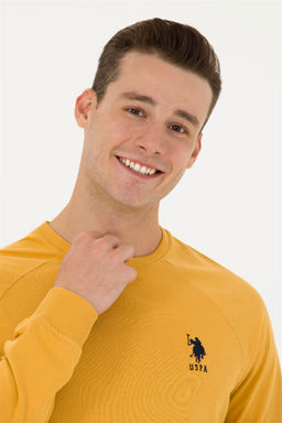 Мужской горчичный базовый свитшот Неожиданная скидка в корзине - U.s. polo assn фото 2