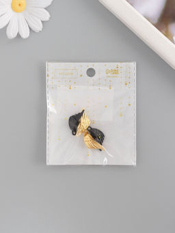 Цена за 2 шт. Замок магнитный металл «Крылья», набор 2 шт., чёрно-золотой, 2.6×1.9 см