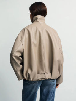 Куртка-бомбер из искусственной кожи с ремнем / Zarina  фото 6