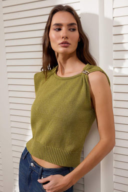 Limited Edition Yag Yesil Asimetrik Yaka Aksesuar Detayl? Triko Ince Bluz TWOSS26BZ00318